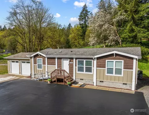 2120 Delameter Rd, Castle Rock, WA 98611