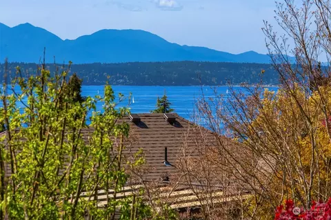 View/Area - 3242 NW 65th St, Seattle, WA 98117 photo 3 of 4