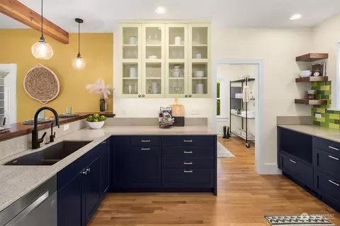 Kitchen - 3242 NW 65th St, Seattle, WA 98117 photo 3 of 5