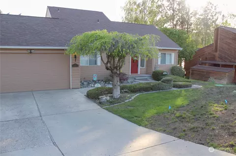 15 Lake Cortez Ln, Malaga, WA 98828