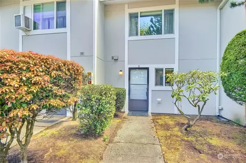 25220 105th Pl SE #Q3, Kent, WA 98030