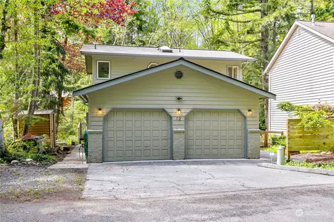 12 Honeycomb Ln, Bellingham, WA 98229
