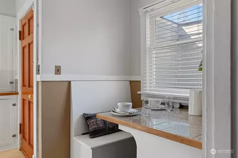 Kitchen - 3630 Rockefeller Ave, Everett, WA 98201 photo 6 of 6