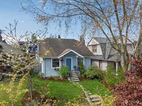 Exterior - 3630 Rockefeller Ave, Everett, WA 98201 photo 5 of 5