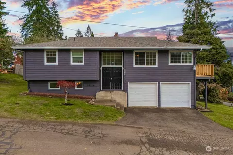 2004 N E St, Aberdeen, WA 98520