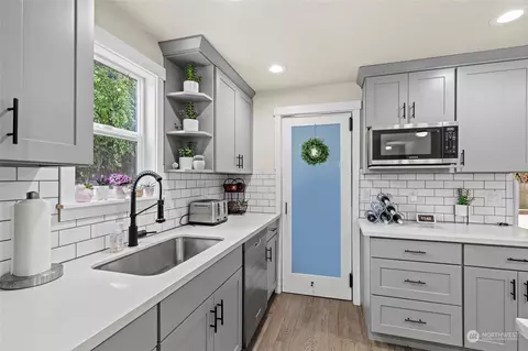 Kitchen - 7 E Mcgill Ave, Everett, WA 98208 photo 4 of 4