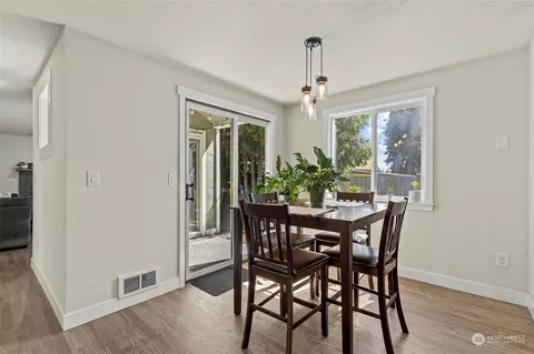 Dining - 7 E Mcgill Ave, Everett, WA 98208 photo 1 of 1