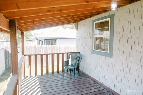 Exterior - 630 Juniper St, Walla Walla, WA 99362 photo 3 of 9