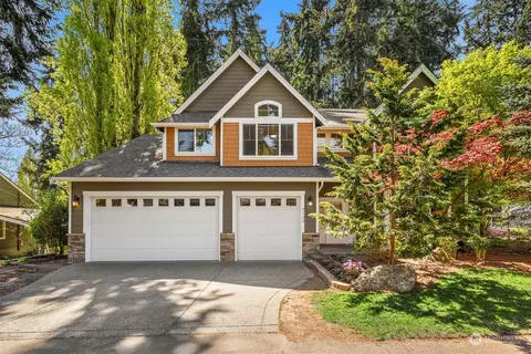 2123 N 161st Pl, Shoreline, WA 98133