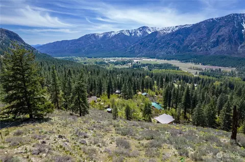 14 Trillium Rd, Winthrop, WA 98862