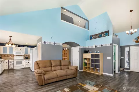 Living - 403 Callendar St NW, Orting, WA 98360 photo 4 of 4