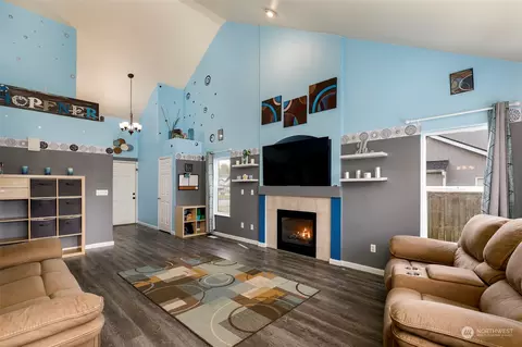 Living - 403 Callendar St NW, Orting, WA 98360 photo 1 of 4
