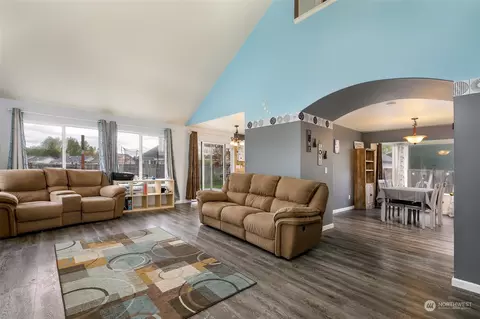 Living - 403 Callendar St NW, Orting, WA 98360 photo 3 of 4