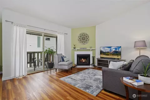 18200 73rd Ave NE #B303, Kenmore, WA 98028