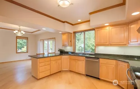 Kitchen - 51 Sapphire Pl, Sequim, WA 98382 photo 2 of 4