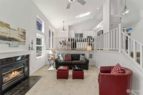 Living - 5506 138th Pl SE, Everett, WA 98208 photo 3 of 4