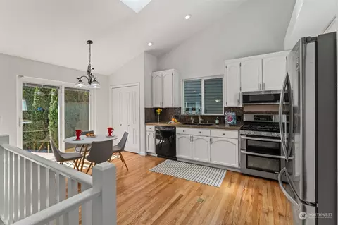 Kitchen - 5506 138th Pl SE, Everett, WA 98208 photo 1 of 4
