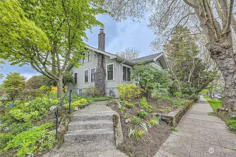 2219 N 46th St, Seattle, WA 98103
