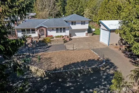 View/Area - 10 E Sea Vista Ct, Grapeview, WA 98546 photo 1 of 7