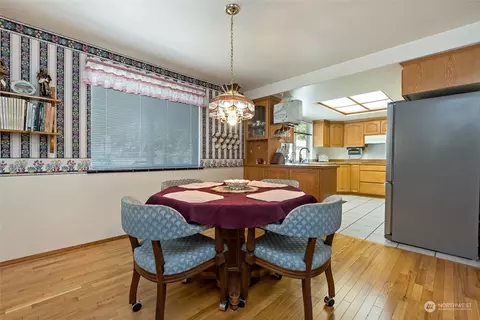 Dining - 10 E Sea Vista Ct, Grapeview, WA 98546 photo 1 of 2