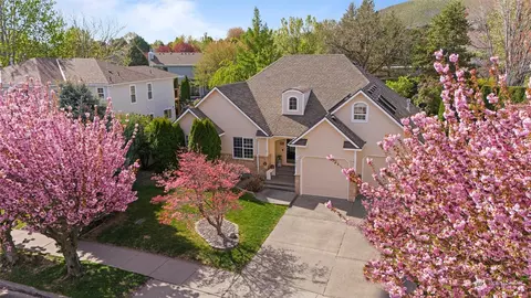 1817 Newhaven Loop, Richland, WA 99352