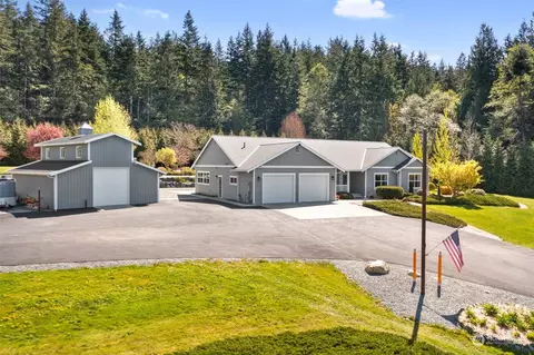 314 N Camano Ridge Rd, Camano Island, WA 98282