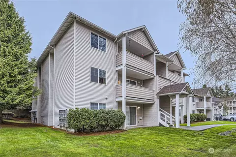 1001 W Casino Rd #G-303, Everett, WA 98204