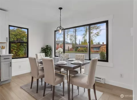 Dining - 15 112th St SE, Everett, WA 98208 photo 1 of 1