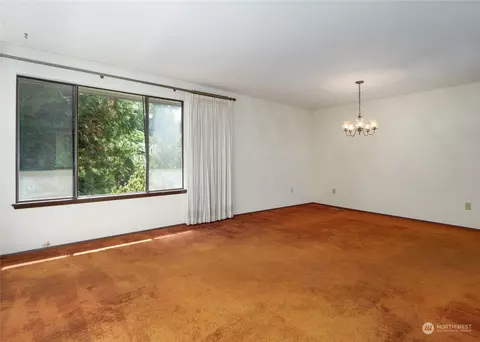 Living - 334 Dungeness Mdws, Sequim, WA 98382 photo 8 of 8