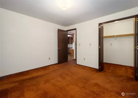 Bedroom - 334 Dungeness Mdws, Sequim, WA 98382 photo 5 of 5