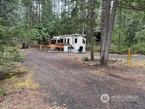50 N Duckabush Dr E, Hoodsport, WA 98548