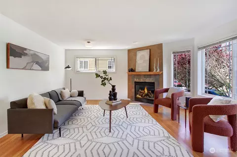 Living - 721 N 43rd St, Seattle, WA 98103 photo 2 of 4