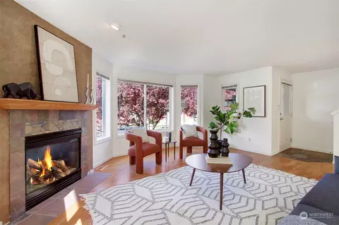 Living - 721 N 43rd St, Seattle, WA 98103 photo 1 of 4