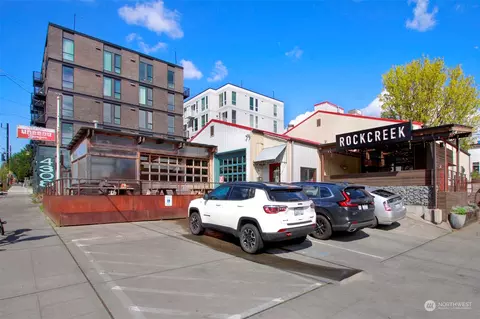Exterior - 721 N 43rd St, Seattle, WA 98103 photo 9 of 10
