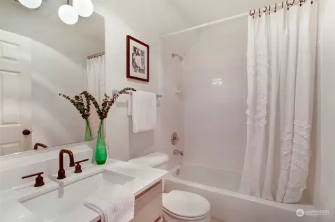 Bath - 721 N 43rd St, Seattle, WA 98103 photo 5 of 5