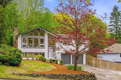 9706 NE 136th St, Kirkland, WA 98034