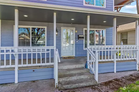 Exterior - 340 23rd Ave, Longview, WA 98632 photo 3 of 10