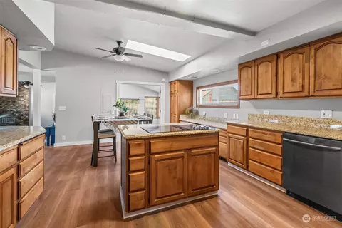 Kitchen - 340 23rd Ave, Longview, WA 98632 photo 1 of 8