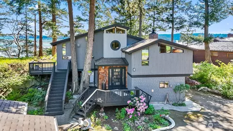 593 Shelter Bay Dr, La Conner, WA 98257