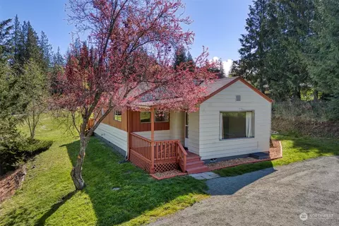 242 S Bay Vw, Port Angeles, WA 98362