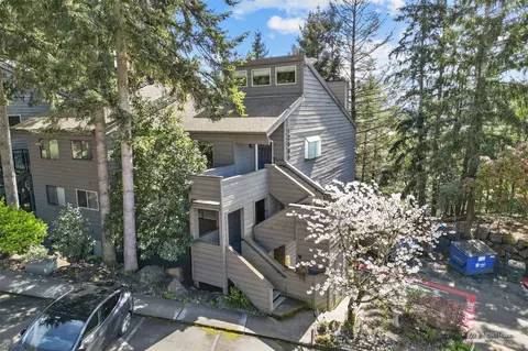 12505 NE 23rd Pl #A-6, Bellevue, WA 98005