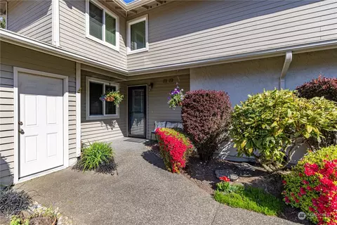 4810 SW 317th Ln #B, Federal Way, WA 98023