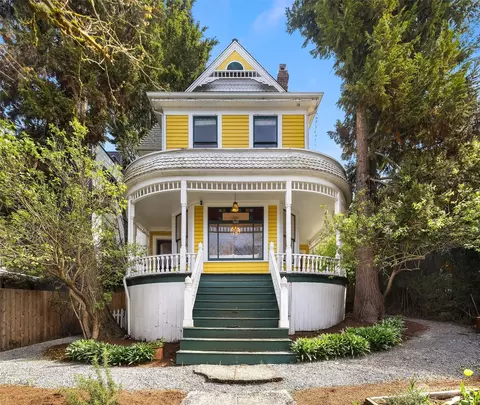 2622 Franklin Ave E, Seattle, WA 98102