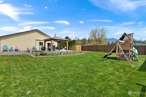 Exterior - 35124 Mann Rd, Sultan, WA 98294 photo 7 of 12