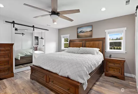Bedroom - 35124 Mann Rd, Sultan, WA 98294 photo 4 of 5
