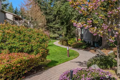 13730 15th Ave NE #A105, Seattle, WA 98125