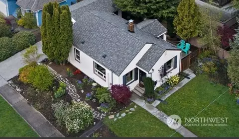 8803 Burke Ave N, Seattle, WA 98103