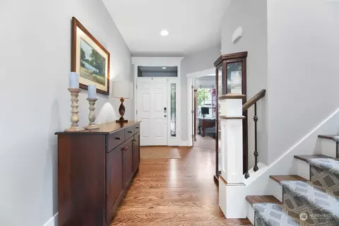 Entry Way - 16730 39th Ave SE, Bothell, WA 98012 photo 2 of 3