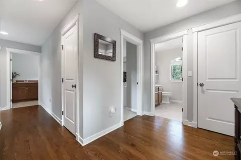 Entry Way - 16730 39th Ave SE, Bothell, WA 98012 photo 3 of 3