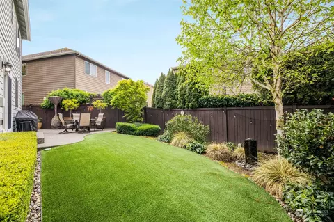 Exterior - 16730 39th Ave SE, Bothell, WA 98012 photo 2 of 8